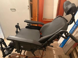 Silla de ruedas basculante inovys II poco uso
