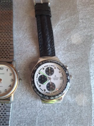 Lotto di 8 orologi per ricambi