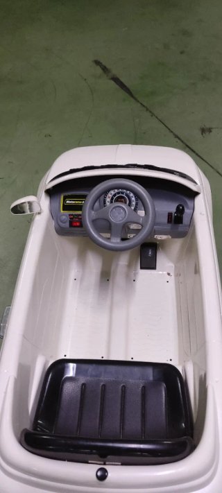 Coche eléctrico infantil Fiat 500 blanco