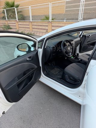 SEAT Leon 2010 1.6 TDI 105cv