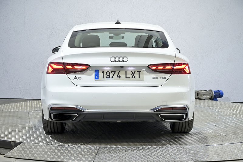 Audi A5 2022, foto 11