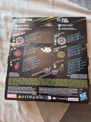 Beyblade X Spider-Man e Hulk