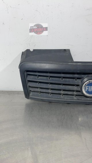 REJILLA DELANTERA Fiat I Doblò (119)(2005->)