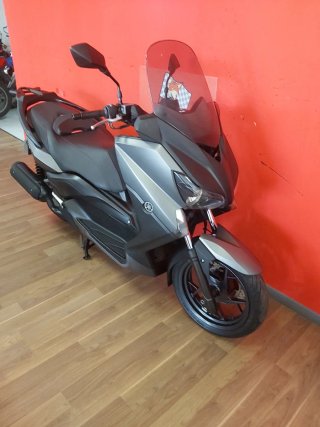 YAMAHA XMAX 125C.C