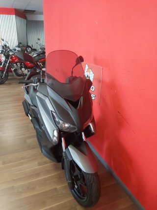 YAMAHA XMAX 125C.C