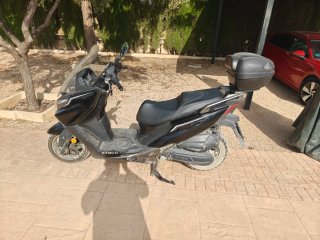 Kymco X-Town 125 Maxi Scooter