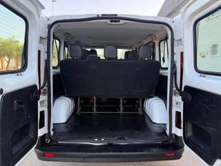 RENAULT Trafic Combi 9 2.0dCi Energy Blue