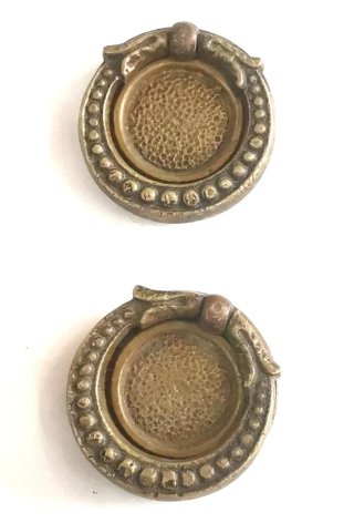 111 tiradores variados antiguos de bronce
