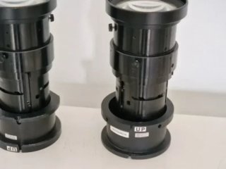 2 lentes de proyector profesional Konica Minolta O
