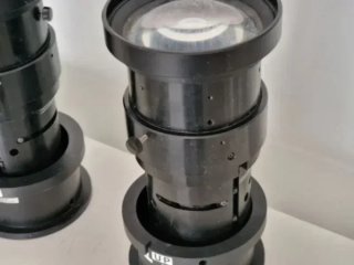 2 lentes de proyector profesional Konica Minolta O