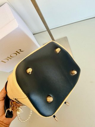 Neceser Dior Beige y Negro