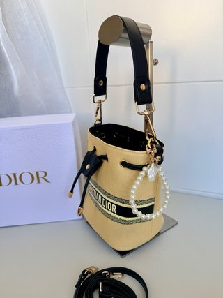 Neceser Dior Beige y Negro