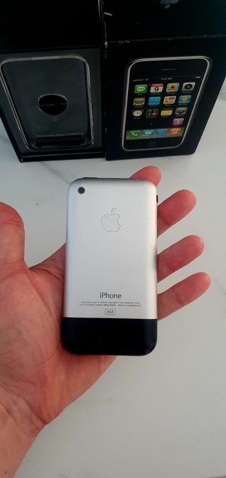 Apple IPhone 2G 8GB 1st generation (Sbloccato)