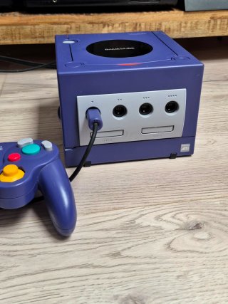 Console Nintendo GameCube Viola