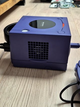 Console Nintendo GameCube Viola