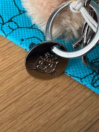 Jellycat Baguette Charm Azul y Marrón