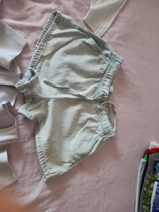 Conjunto Ropa Chica: Tops y Shorts