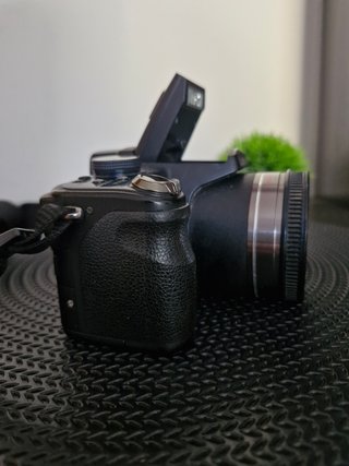 Panasonic Lumix DMC-FZ38 Leica 18x Zoom