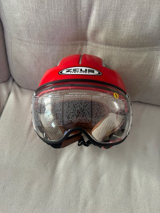 Casco de moto Zeus con funda