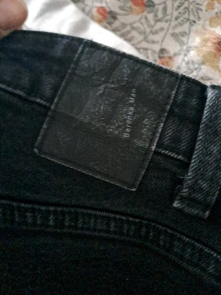 Pantaloncini jeans strappati ragazzo