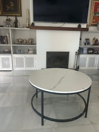 Mesa de centro redonda metal y piedra