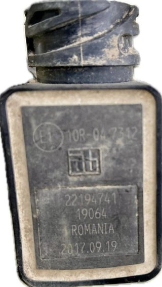 Volvo sensor altura suspension 22194741 fh4