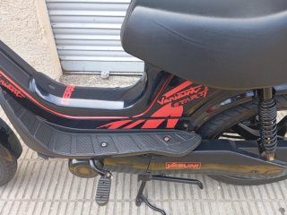 Derbi Variant Start 5 Negra/Roja
