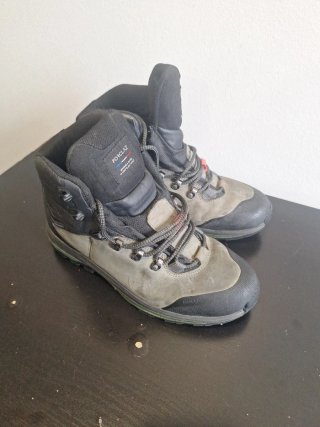 Botas trekking montaña Forclaz