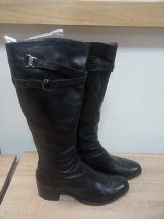 Botas altas piel Nero Giardini talla 40