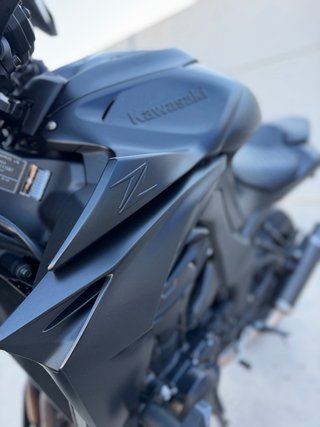 KAWASAKI Z1000 - BLACK EDITION - IMPECABLE