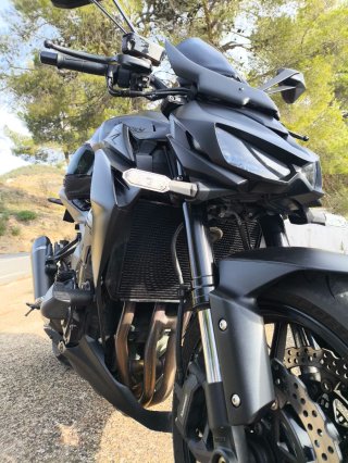KAWASAKI Z1000 - BLACK EDITION - IMPECABLE