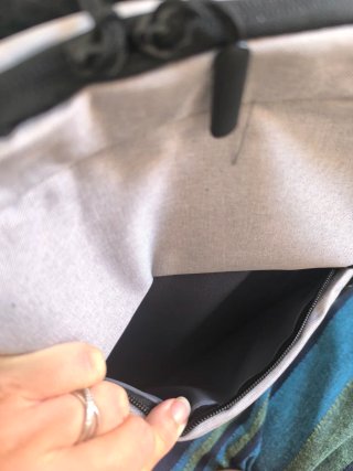 Mochila Gris Nueva para Viajes o Portátil