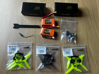 Drone Darwin Baby Ape V2 + 4 Batterie