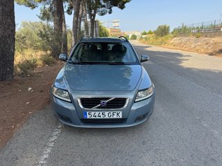 Volvo V50 d5