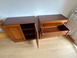 Pareja de muebles modulares de madera
