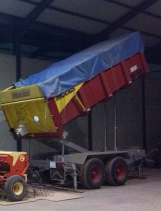 Bañera Agrícola 16 tn Macias