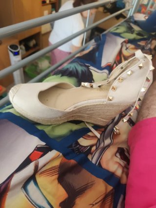 Zapatos de tacón beige talla 40