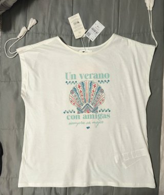 Camiseta La Vecina rubia