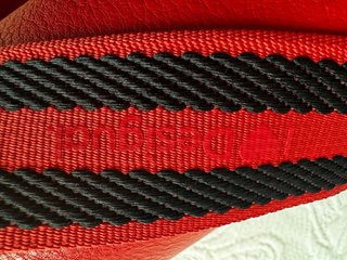 Bolso rojo marca Desigual.Buen estado como nuevo.