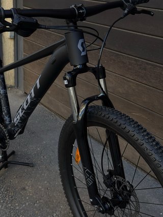 Bicicleta Scott Negra