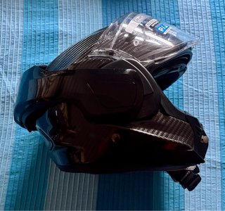 Casco HJC F100 Carbon Fiber