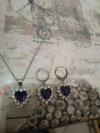 Set collana e orecchini cuore viola