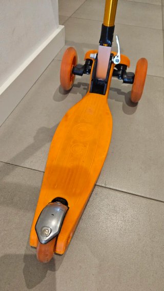Patinete infantil 3 ruedas naranja