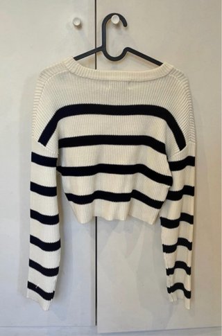 Jersey Bershka Rayas Blanco y Negro