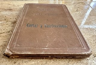 Libro antiguo corte y confección 1888