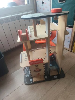 Parking Madera Hape