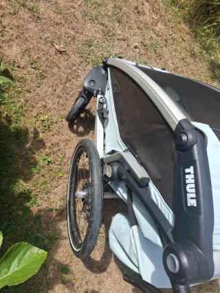 Thule Chariot Cross 1