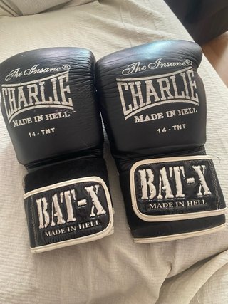 Guantes de Boxeo Charlie 14 TNT