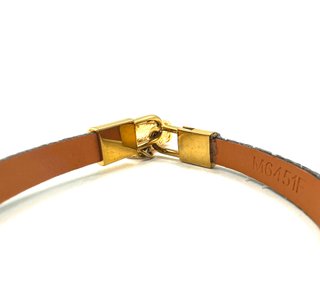 Pulsera Louis Vuitton Alma Charm Dorada