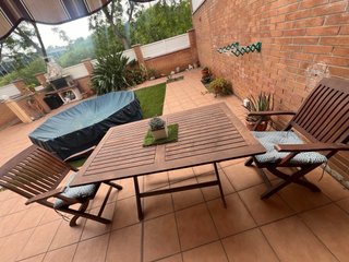Mesa y sillas jardin